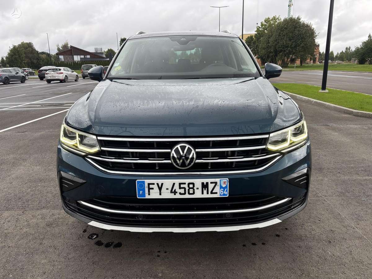 Volkswagen Tiguan - 2