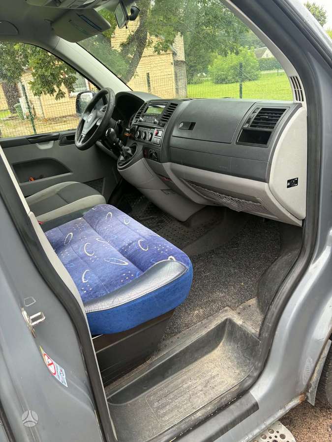Volkswagen Transporter - 4