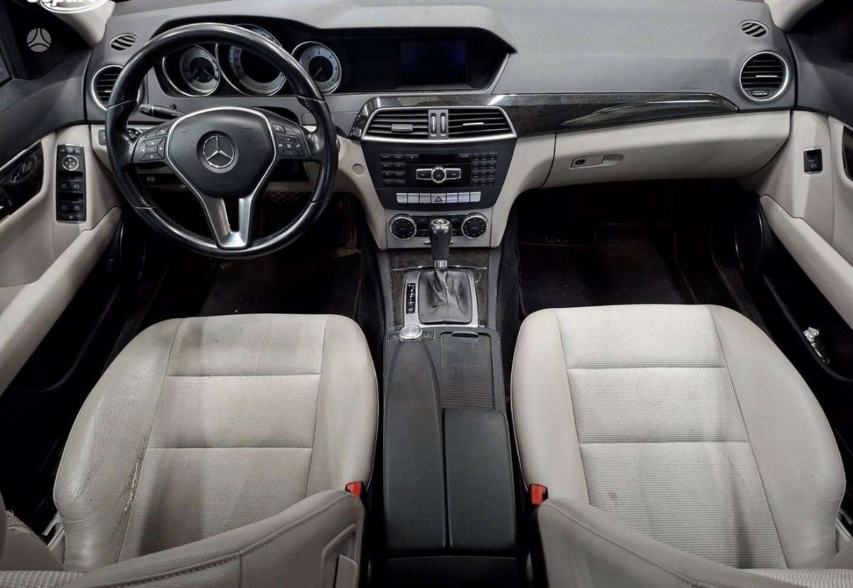 Mercedes-Benz C220 - 5