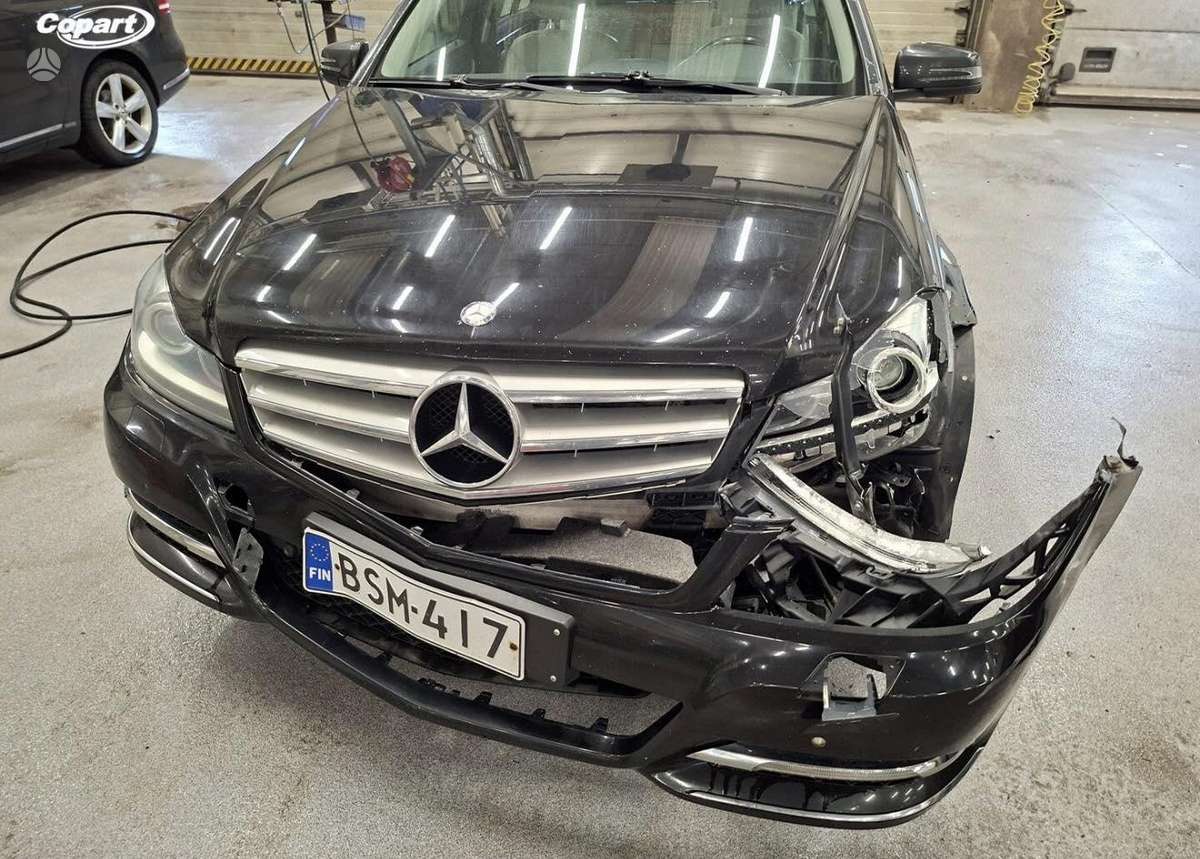 Mercedes-Benz C220 - 8