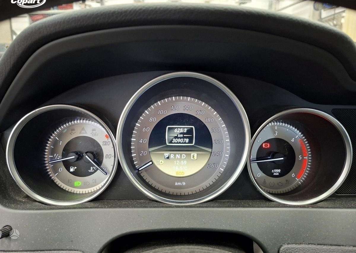 Mercedes-Benz C220 - 6