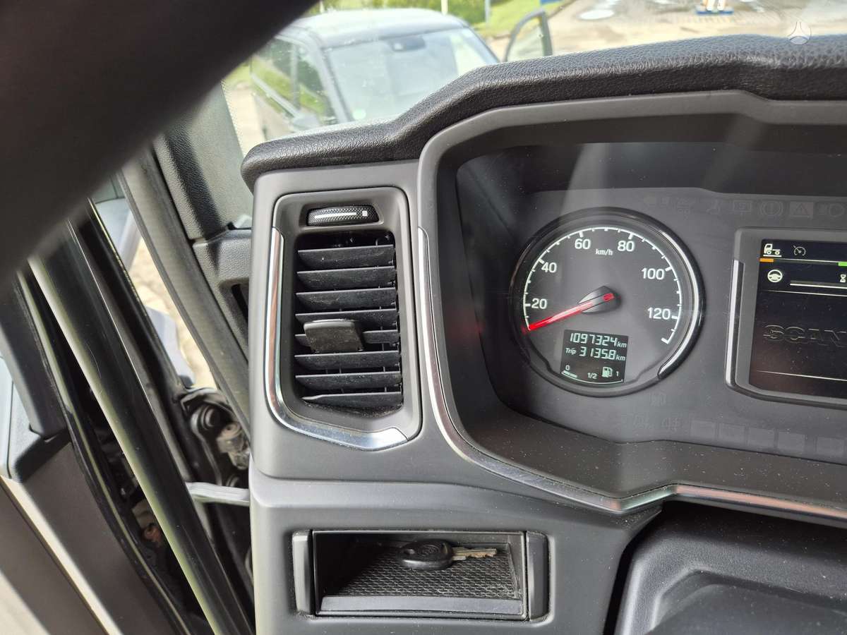 Scania R450, 2 miegamosios vietos