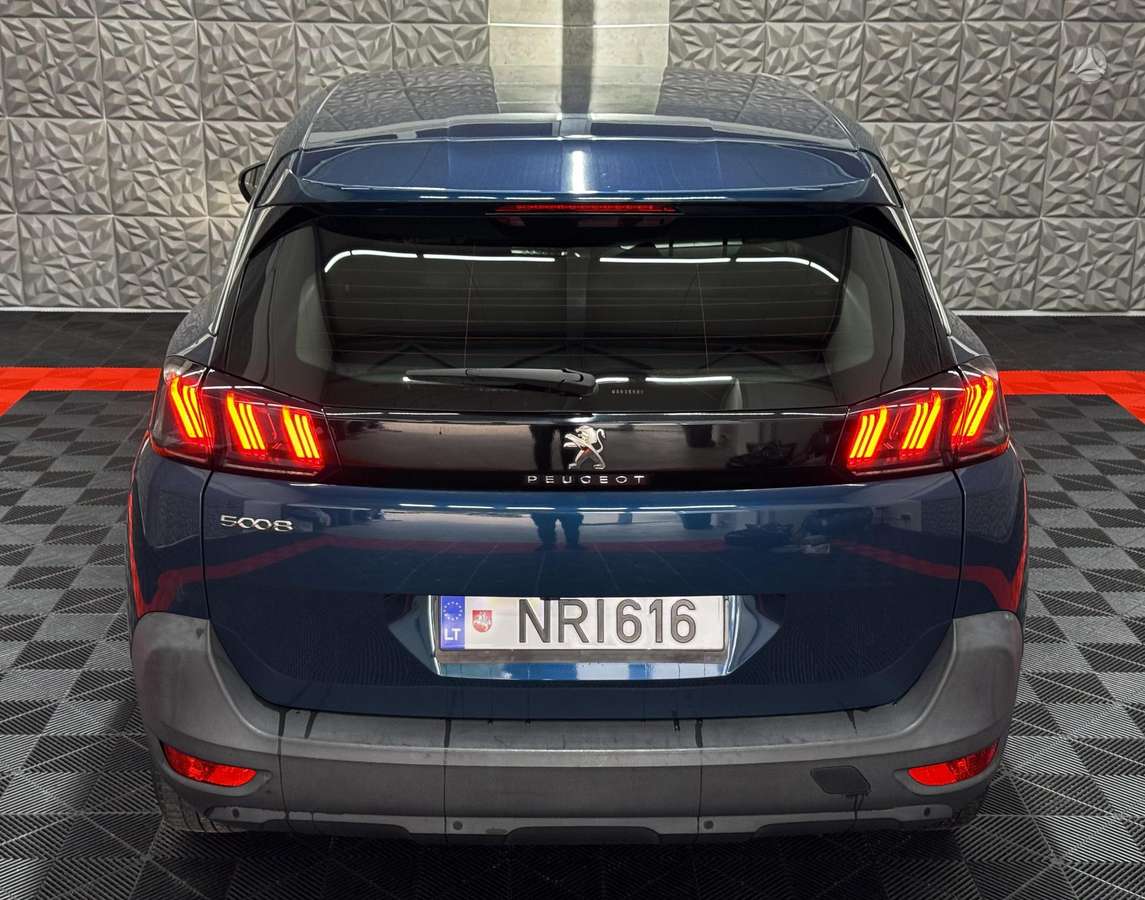 Peugeot 5008 - 5