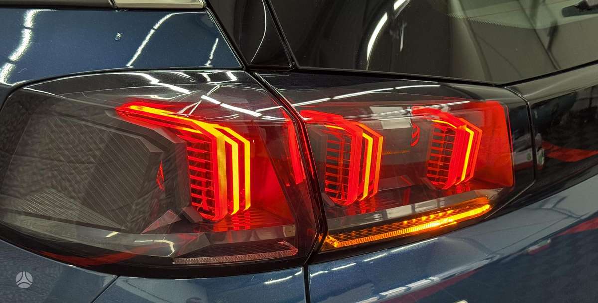 Peugeot 5008 - 9