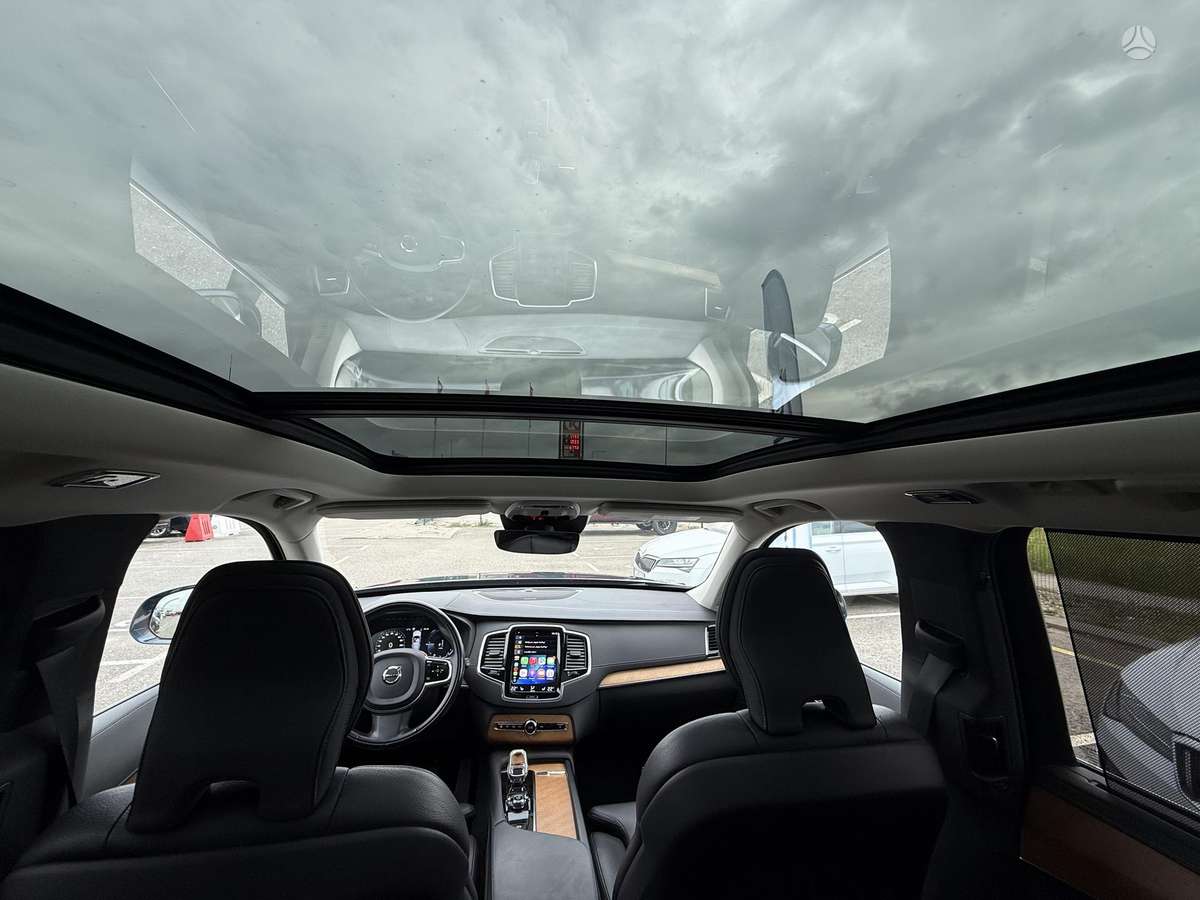 Volvo XC90 - 2