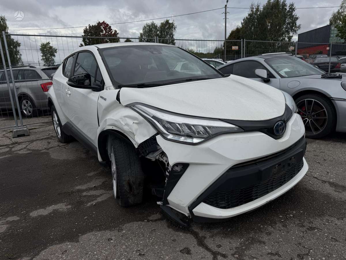 Toyota C-HR - 4