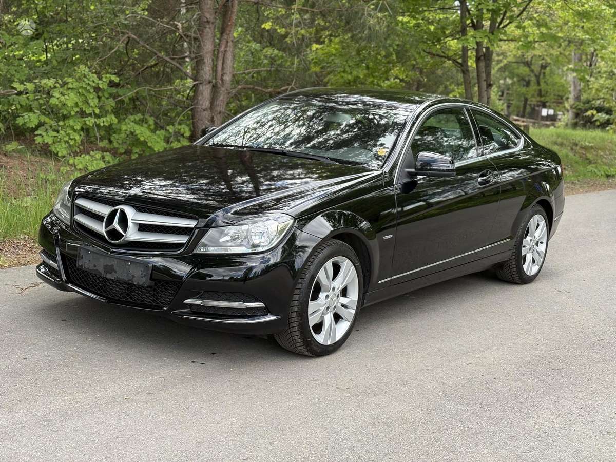 Mercedes-Benz C220 - 1