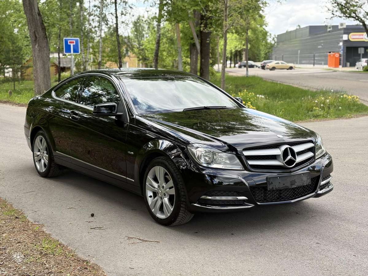 Mercedes-Benz C220 - 2