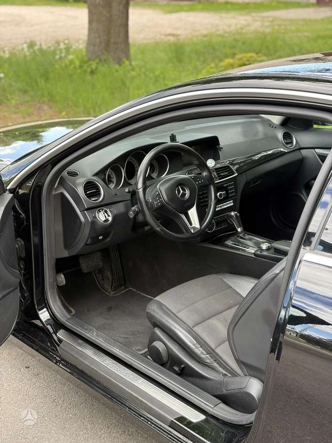 Mercedes-Benz C220 - 8