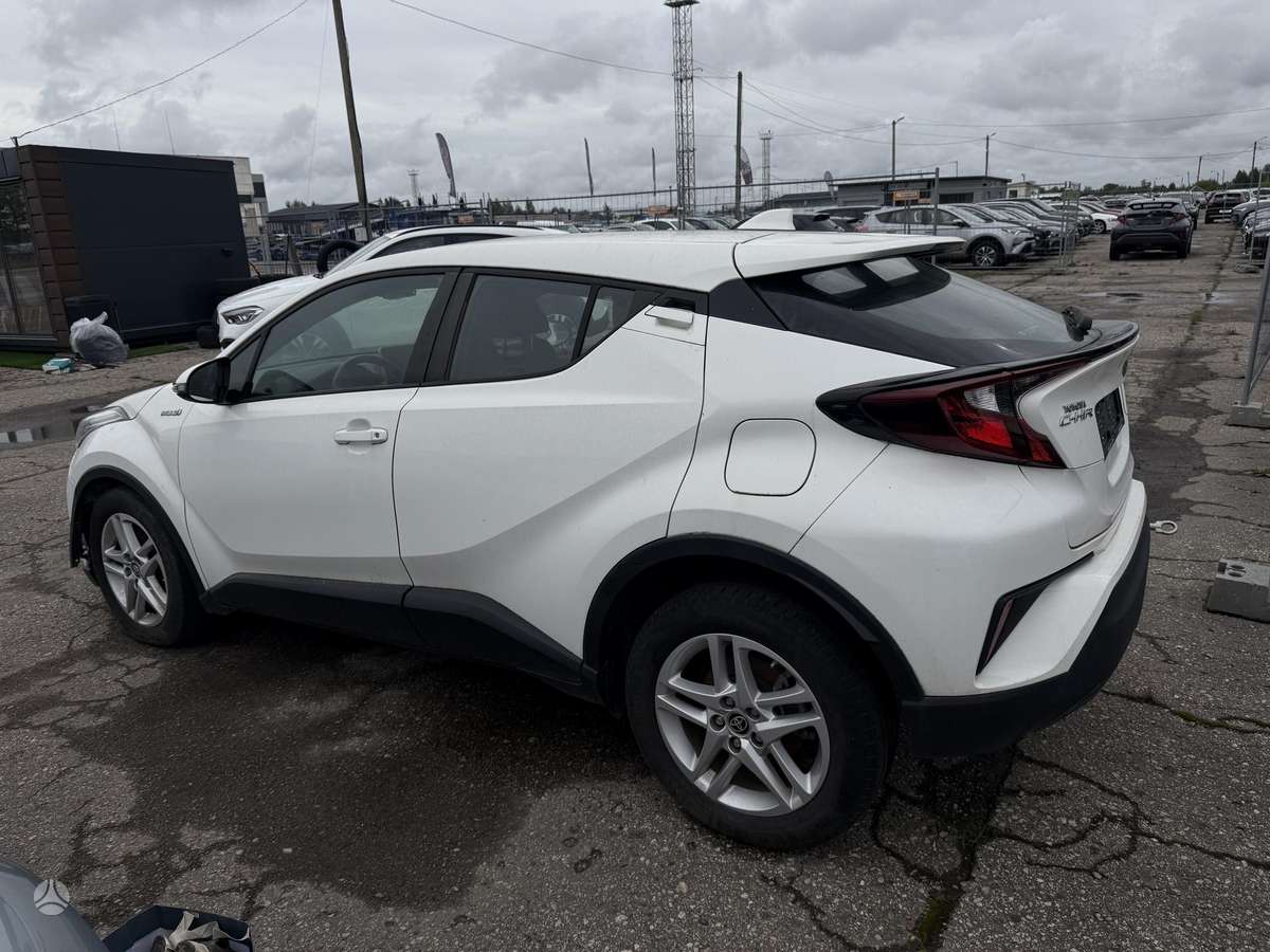 Toyota C-HR - 9