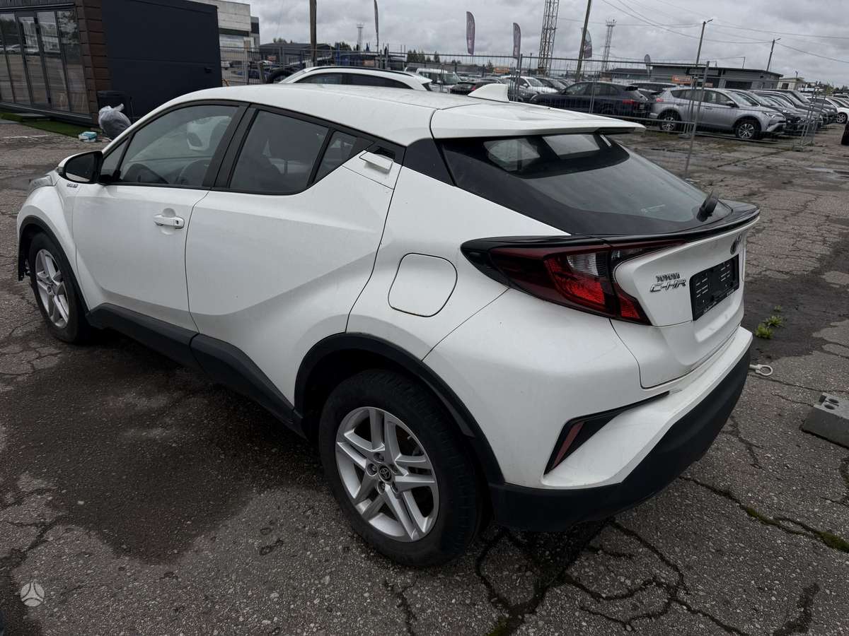 Toyota C-HR - 10