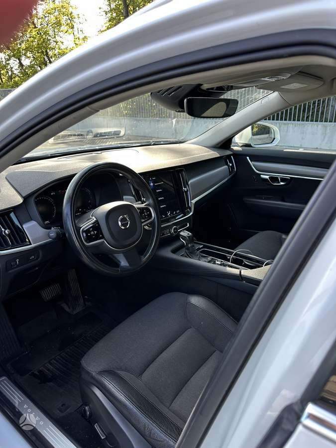 Volvo V90 - 9
