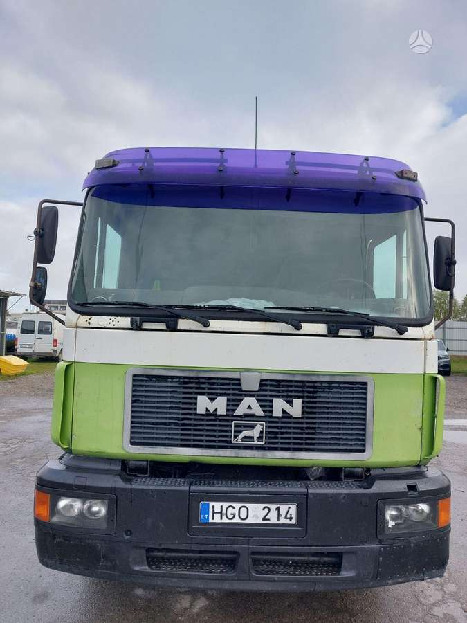 MAN 18.224, milk trucks