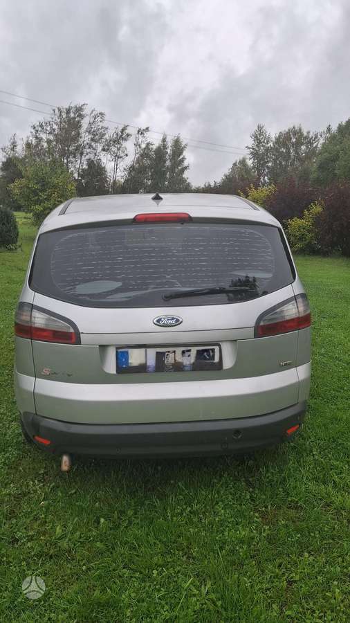 Ford S-MAX - 3