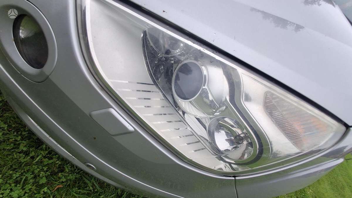 Ford S-MAX - 10