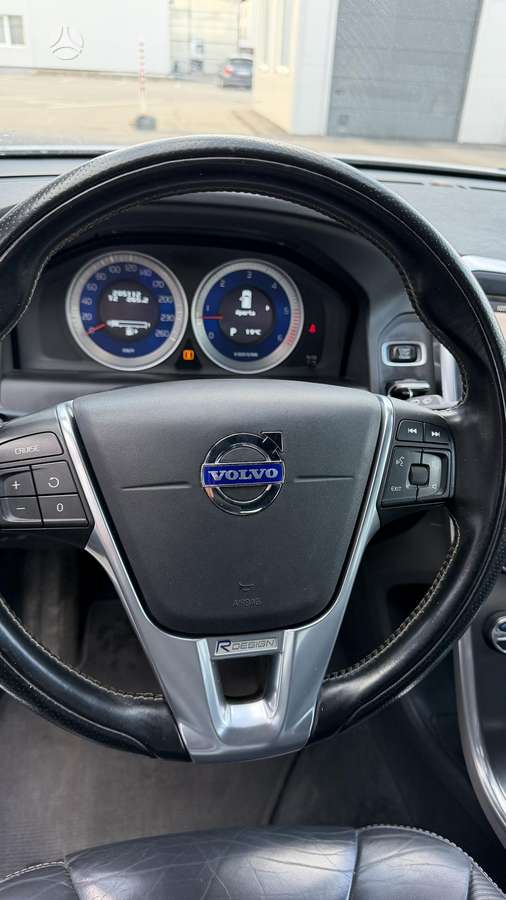 Volvo XC60 - 8