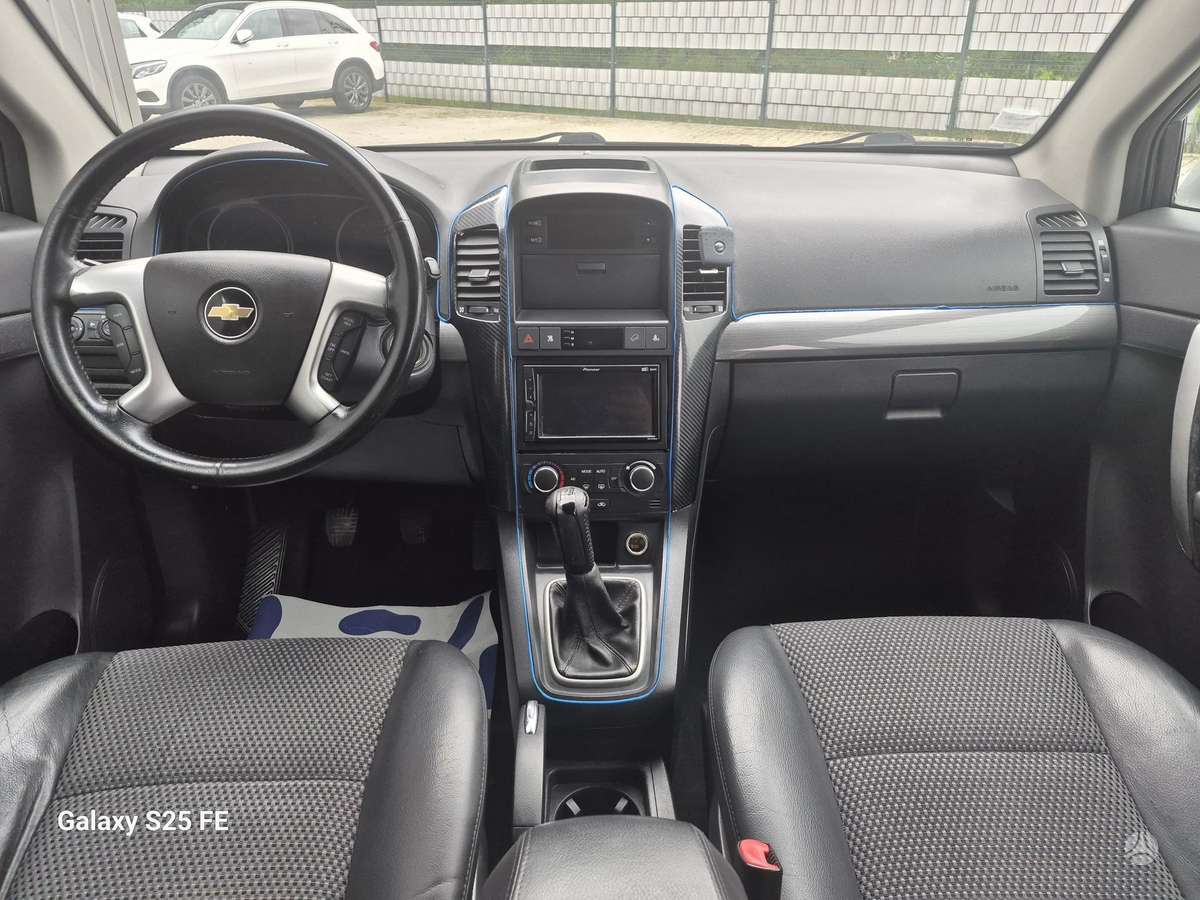 Chevrolet Captiva - 12