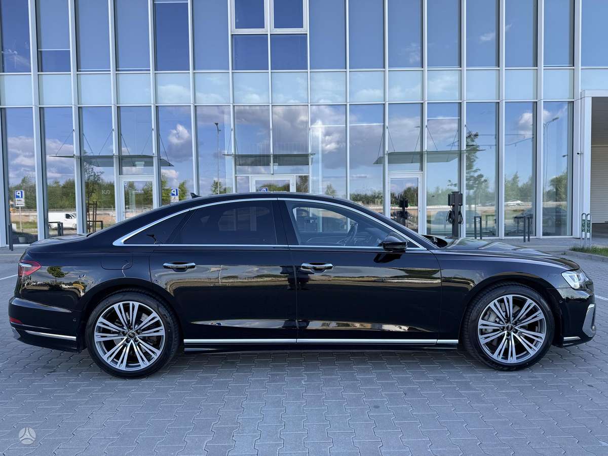 Audi A8 - 2
