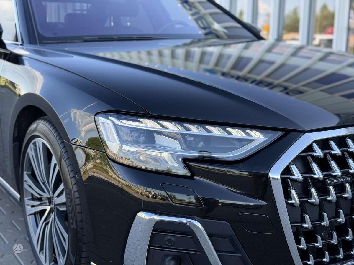 Audi A8 - 11