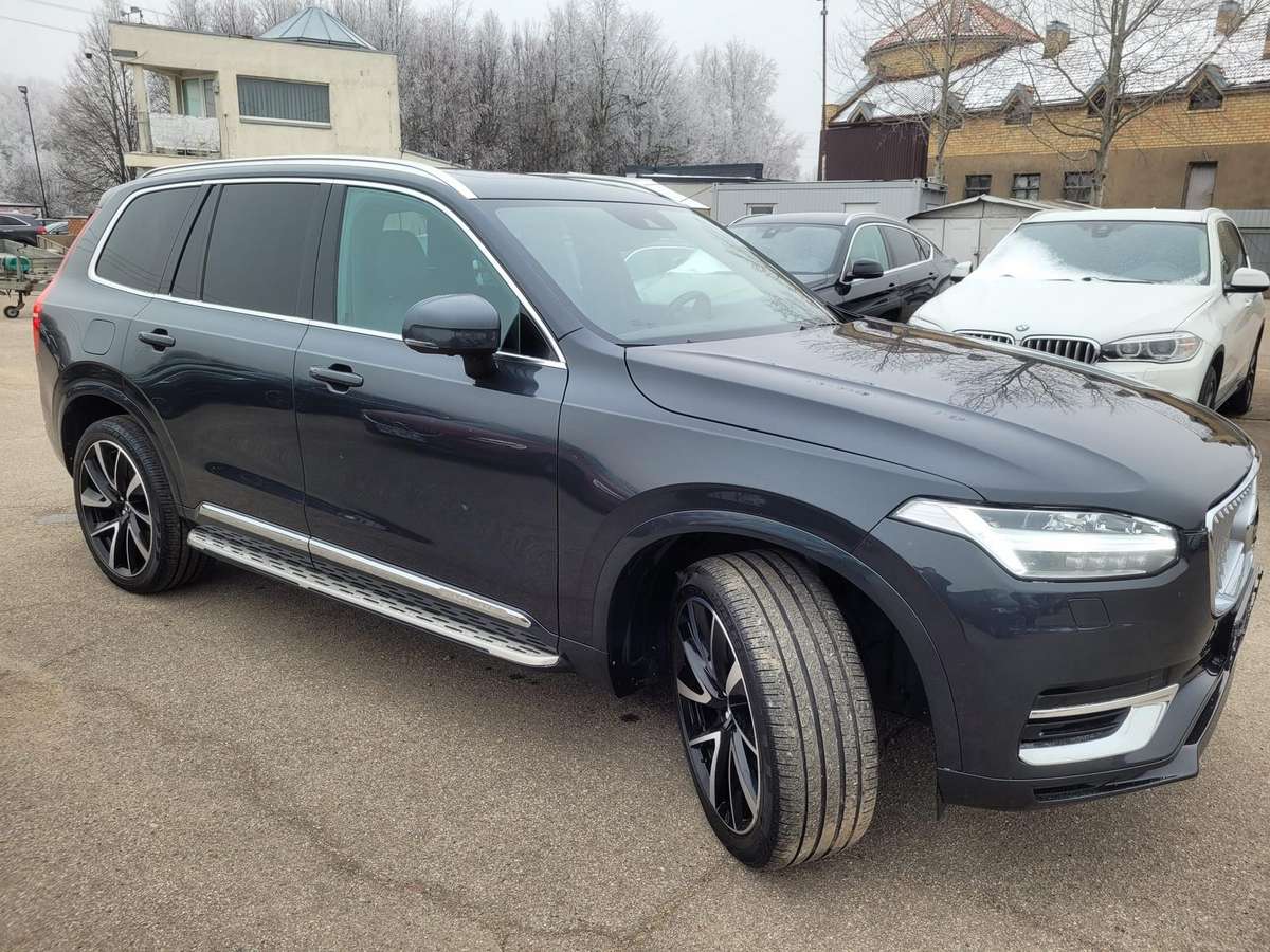 Volvo XC90 - 5