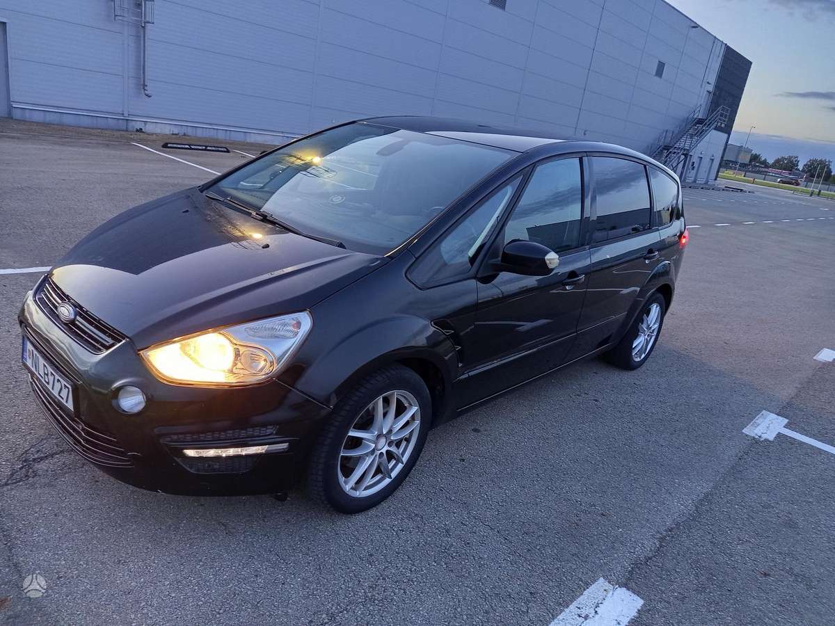 Ford S-MAX - 3