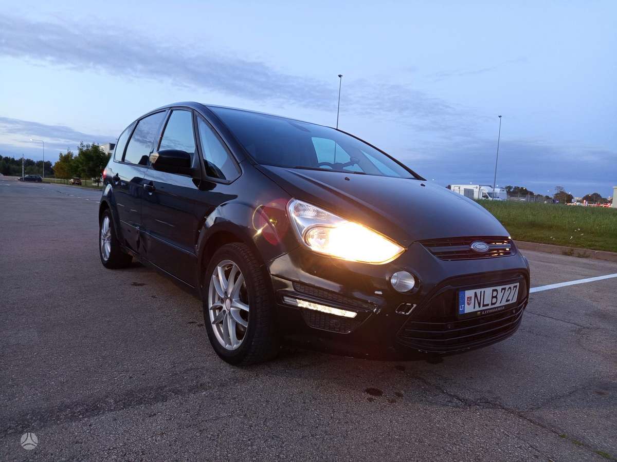 Ford S-MAX - 7