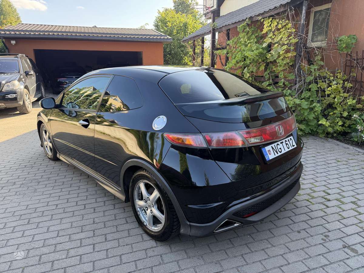 Honda Civic, 2.0 l., hatchback