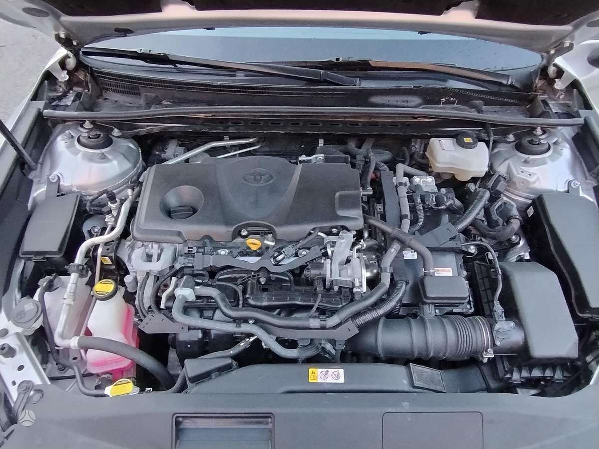 Toyota Camry - 7
