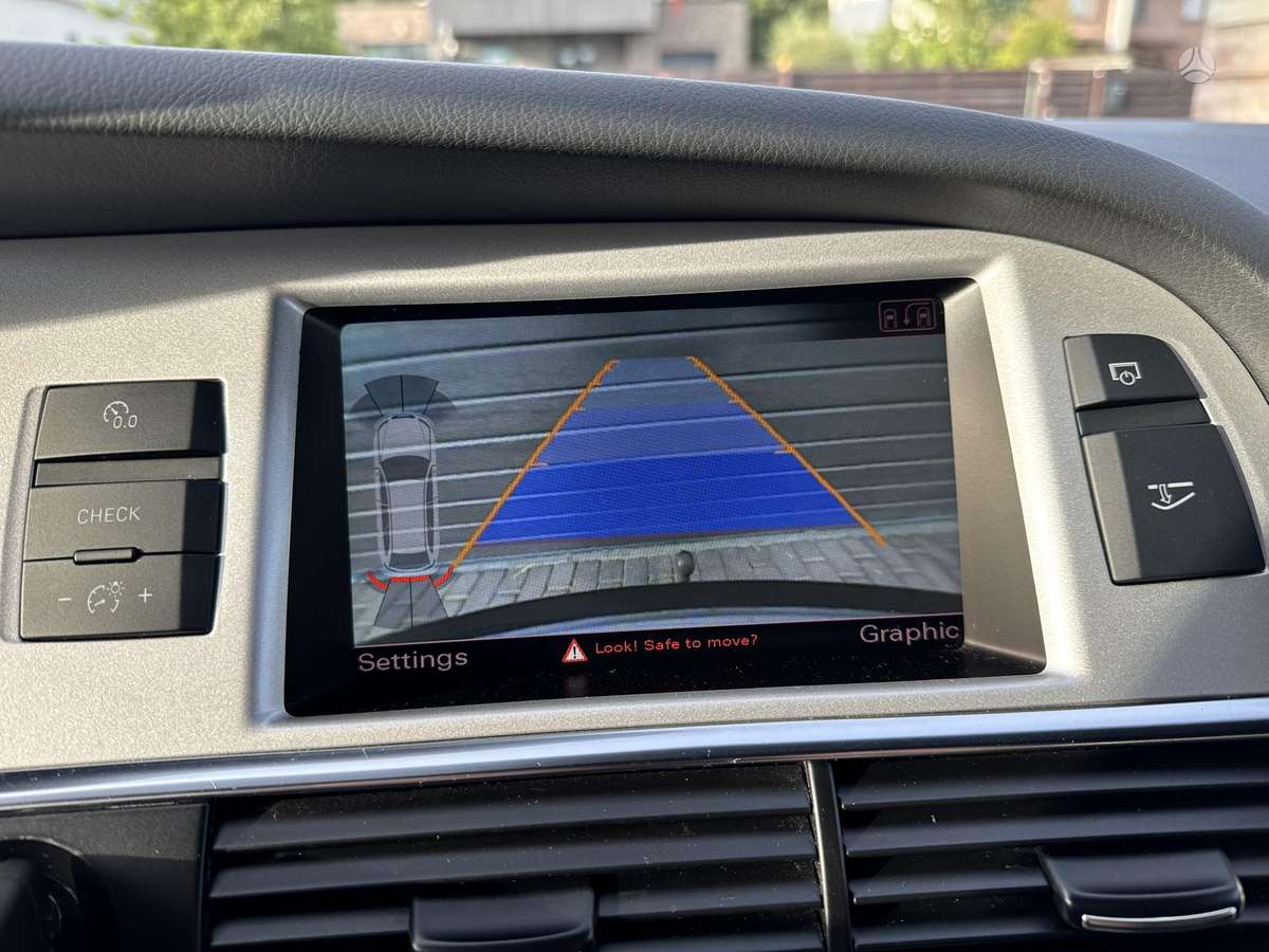 Audi A6, 3.0 l., universalas
