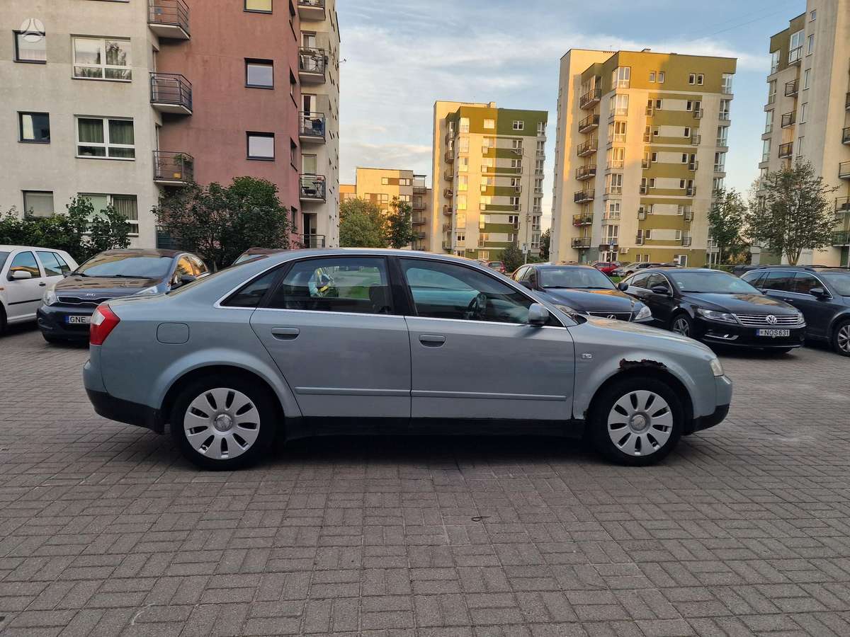Audi A4 - 4