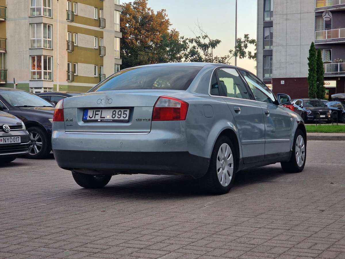 Audi A4 - 5