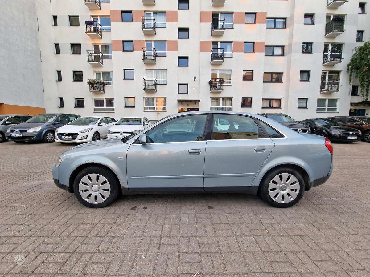Audi A4 - 8