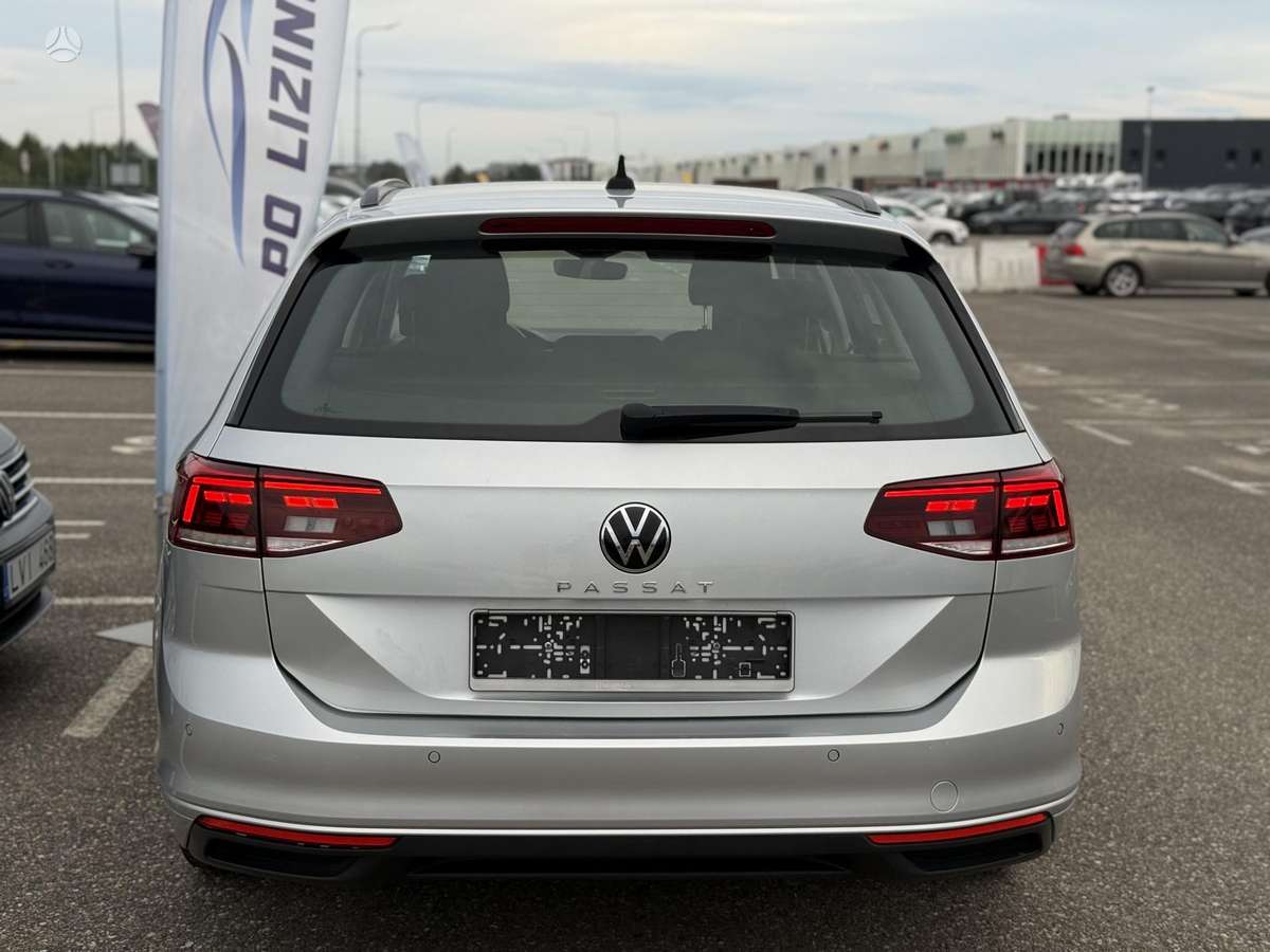 Volkswagen Passat - 4