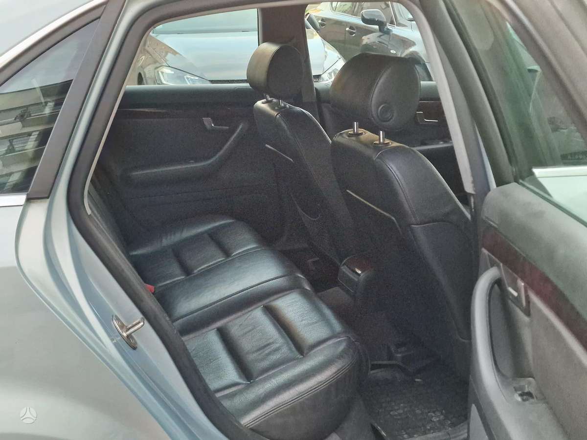 Audi A4 - 12