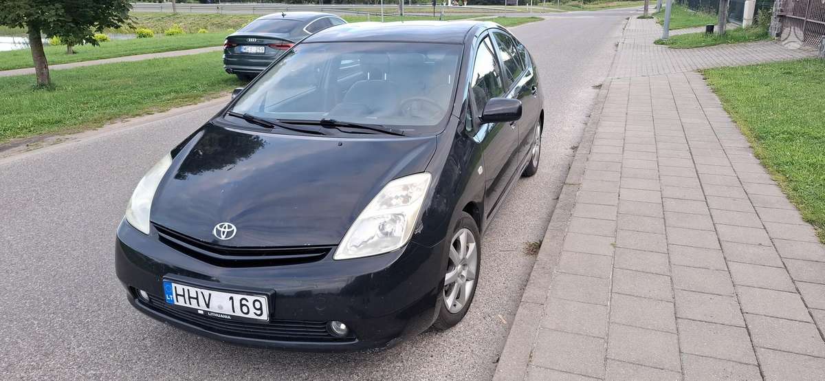 Toyota Prius, hatchback