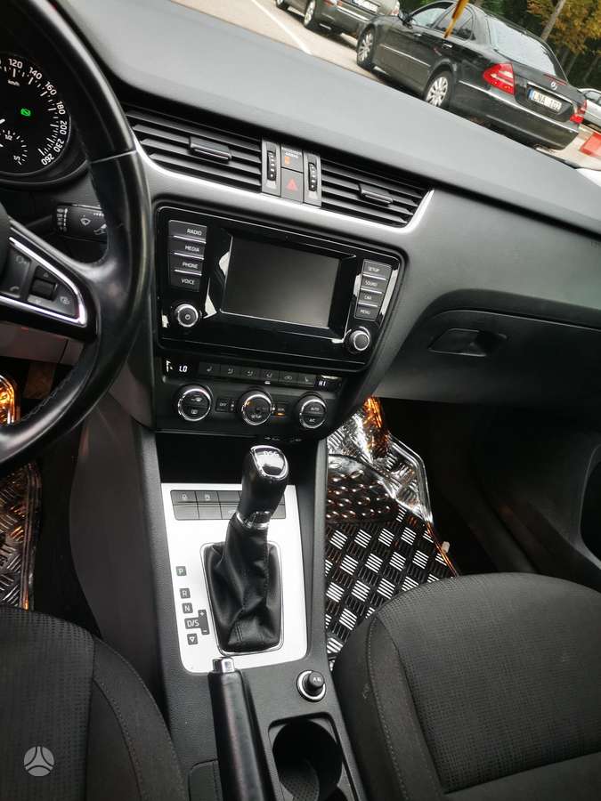 Škoda Octavia - 9