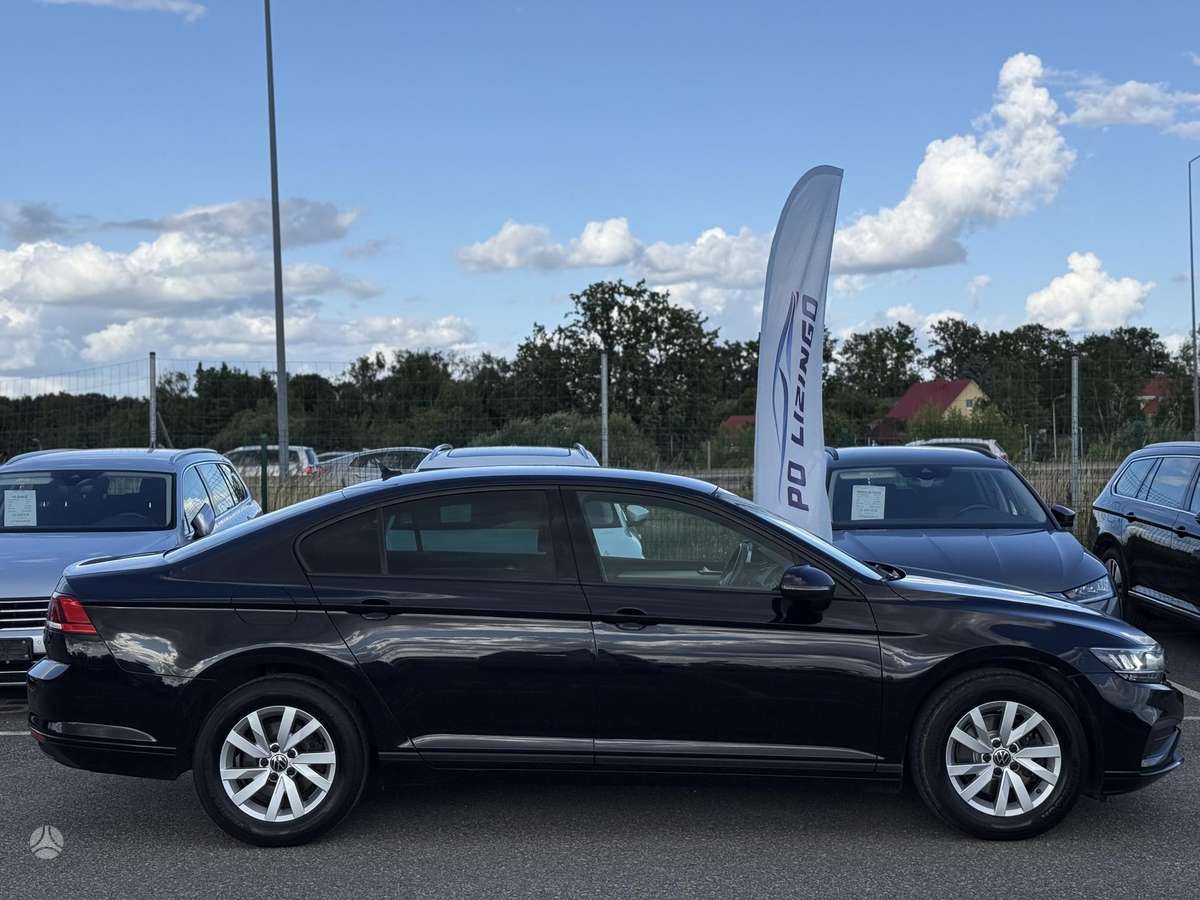 Volkswagen Passat - 2