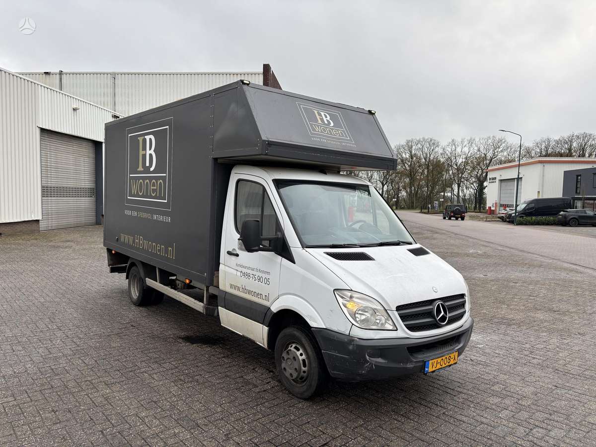 Mercedes-Benz Sprinter - 1