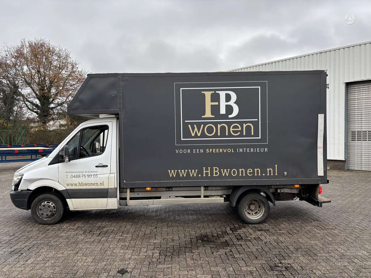 Mercedes-Benz Sprinter - 4