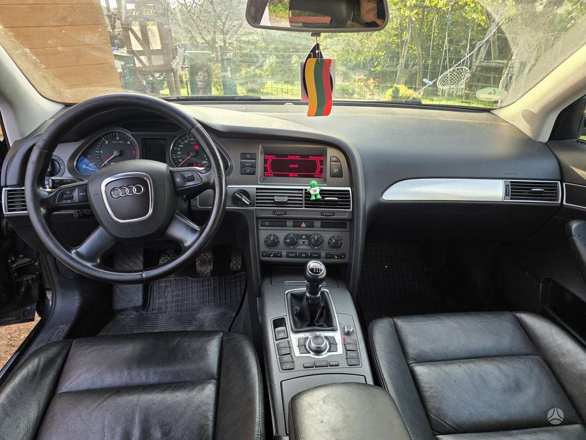 Audi A6 - 8