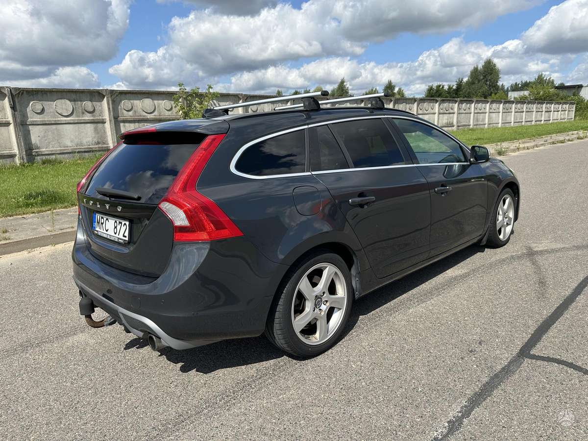 Volvo V60 - 11