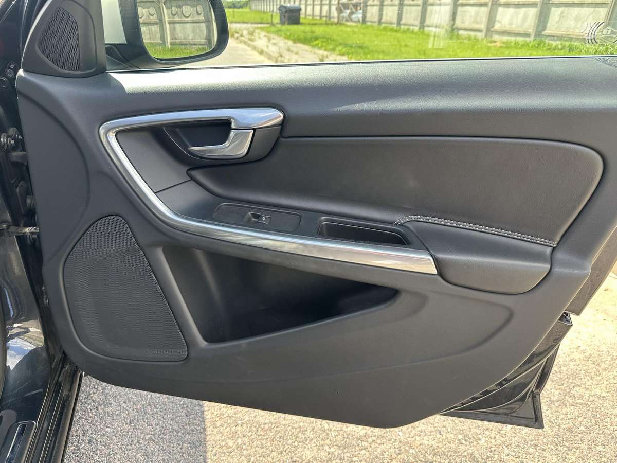 Volvo V60, 1.6 l., Универсал