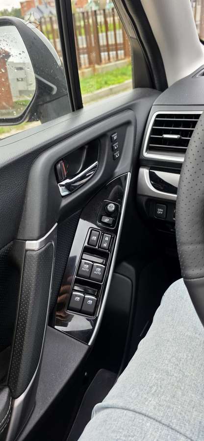 Subaru Forester, 2.0 l., Внедорожник / Кроссовер
