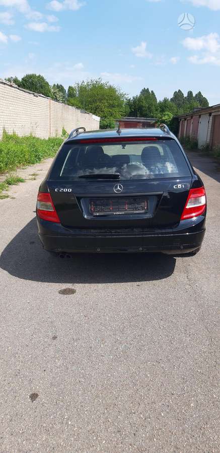 Mercedes-Benz C200 - 4