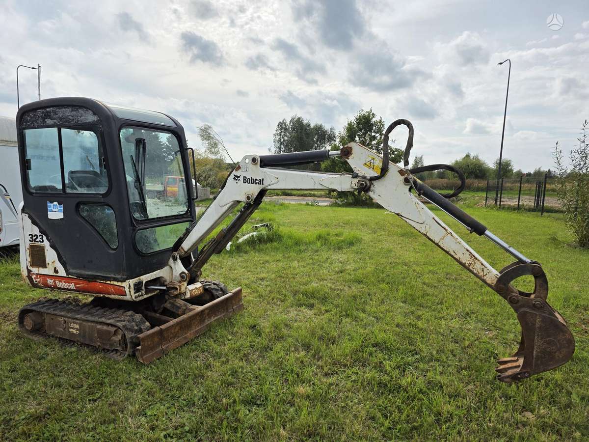 Bobcat 323J, мини-экскаваторы