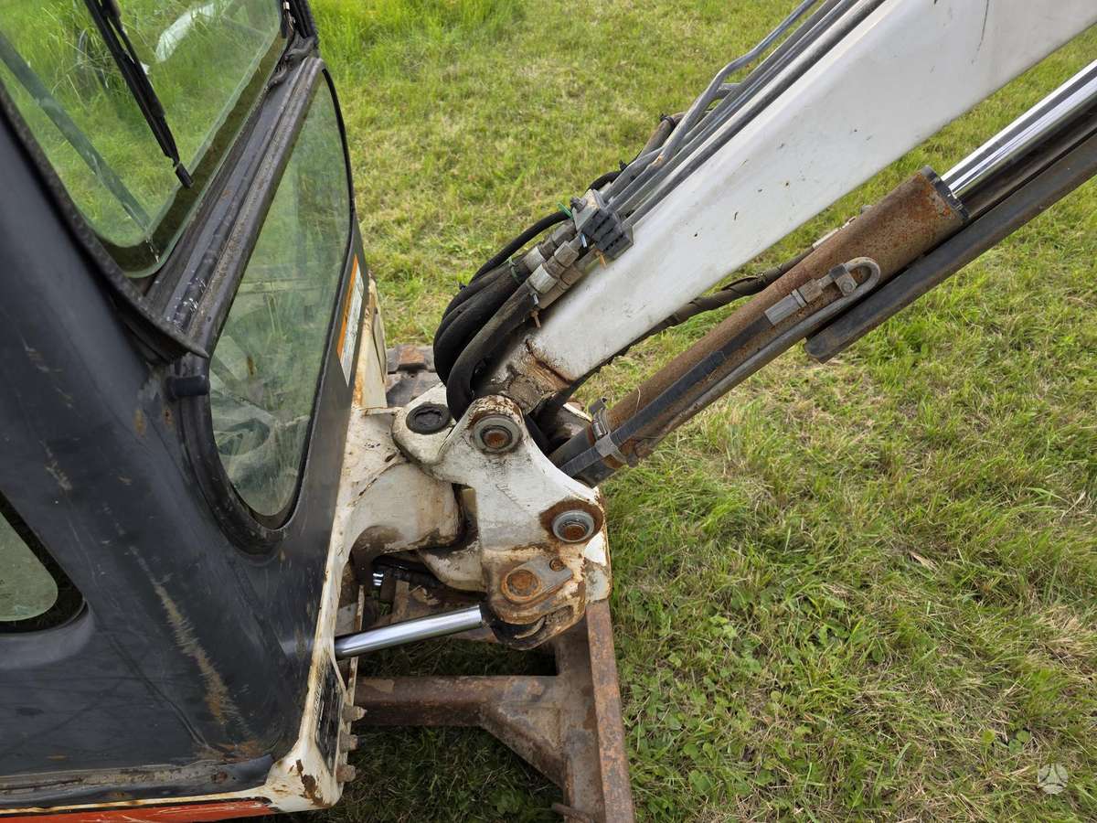 Bobcat 323J, мини-экскаваторы