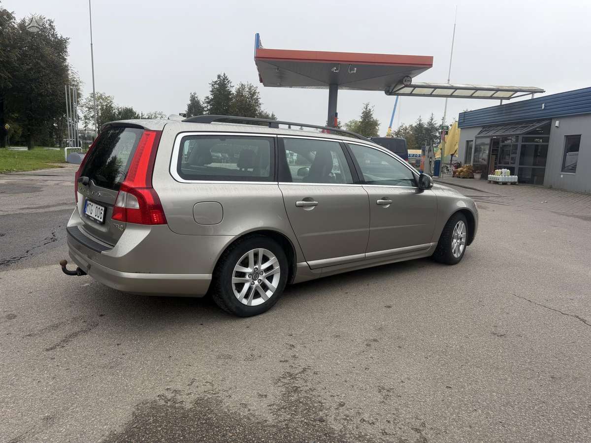 Volvo V70 - 4
