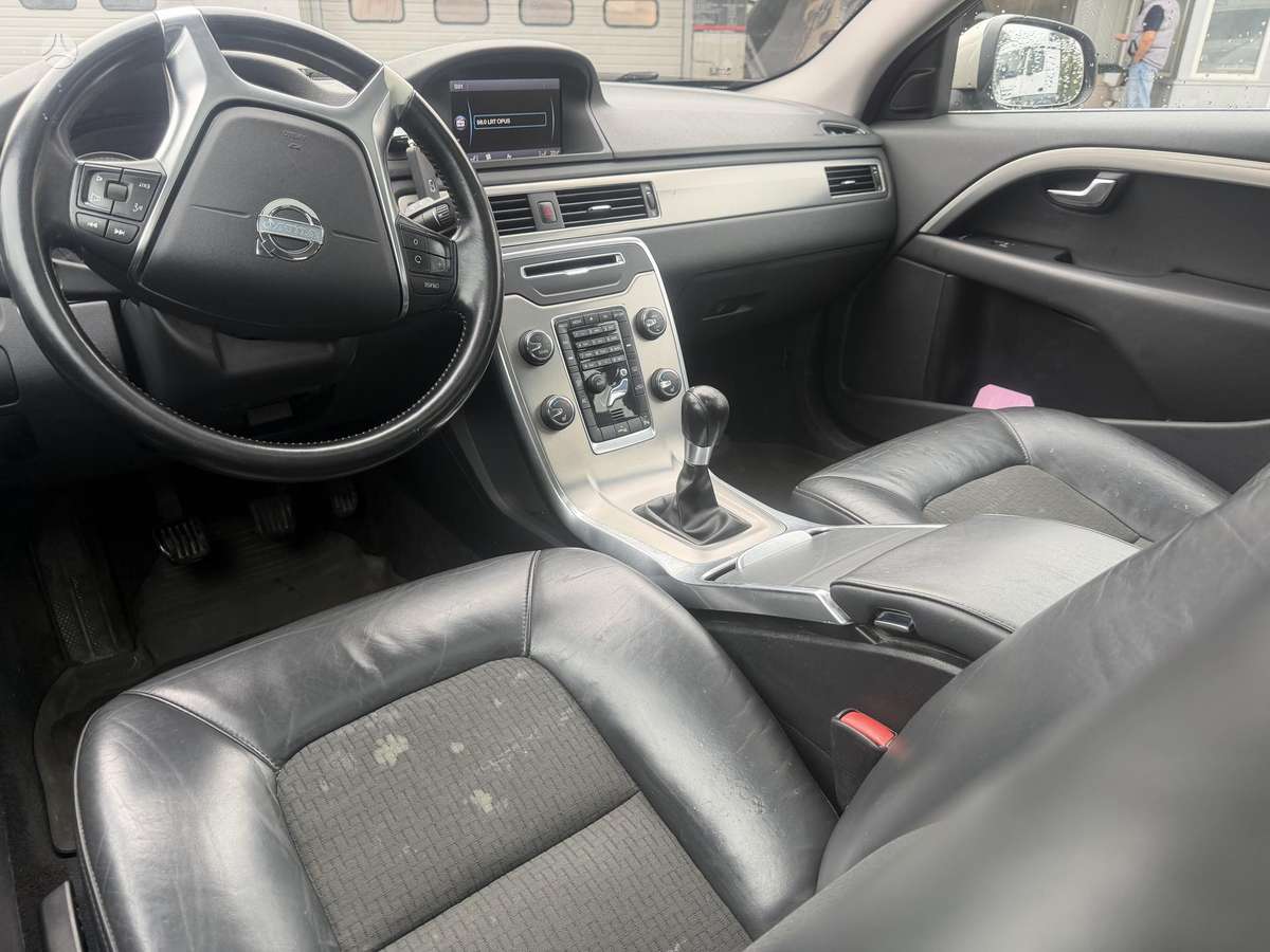 Volvo V70 - 8