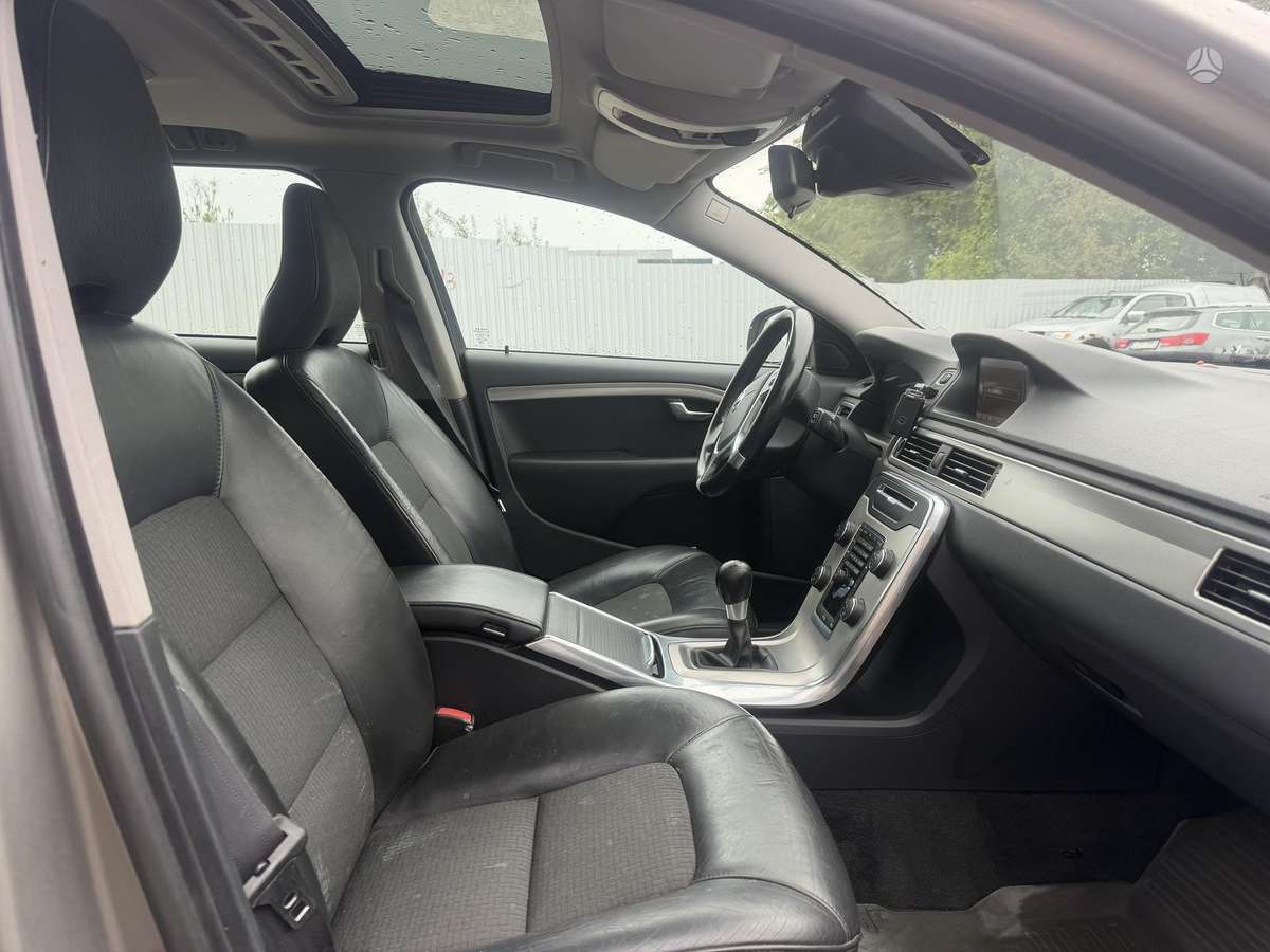 Volvo V70 - 9