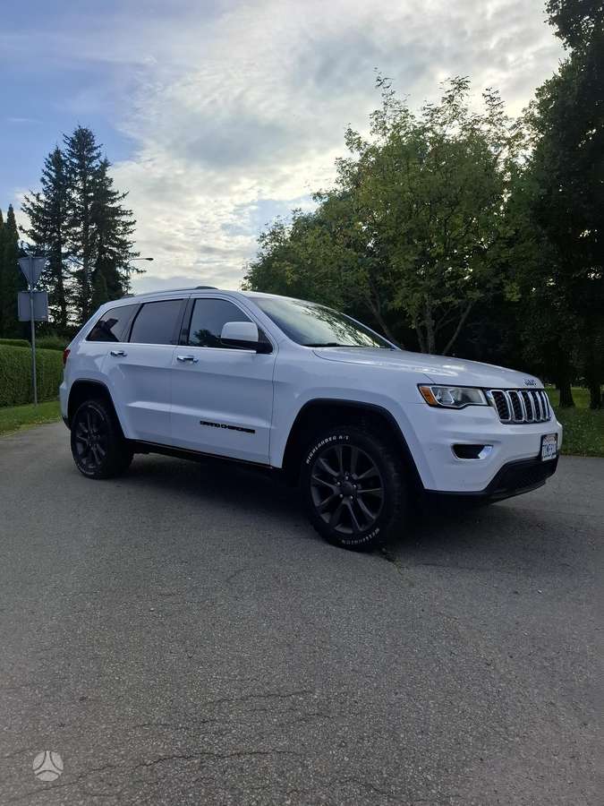 Jeep Grand Cherokee - 11